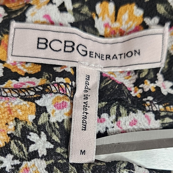 BCBGeneration Tie Back Babydoll Mini Dress in Floral Garden size Medium - Picture 8 of 9